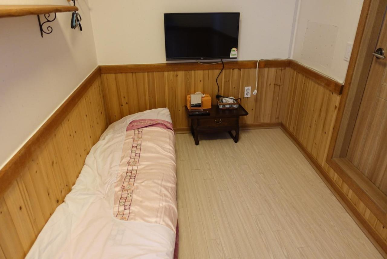 Pongdang Guesthouse Jeonju Exterior photo